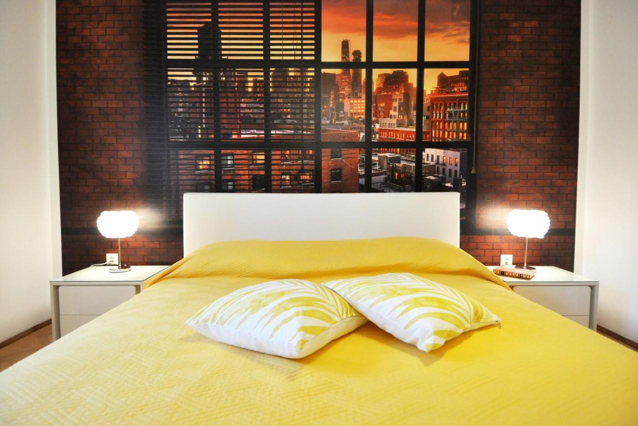 Apartman Lory พูลา ภายนอก รูปภาพ